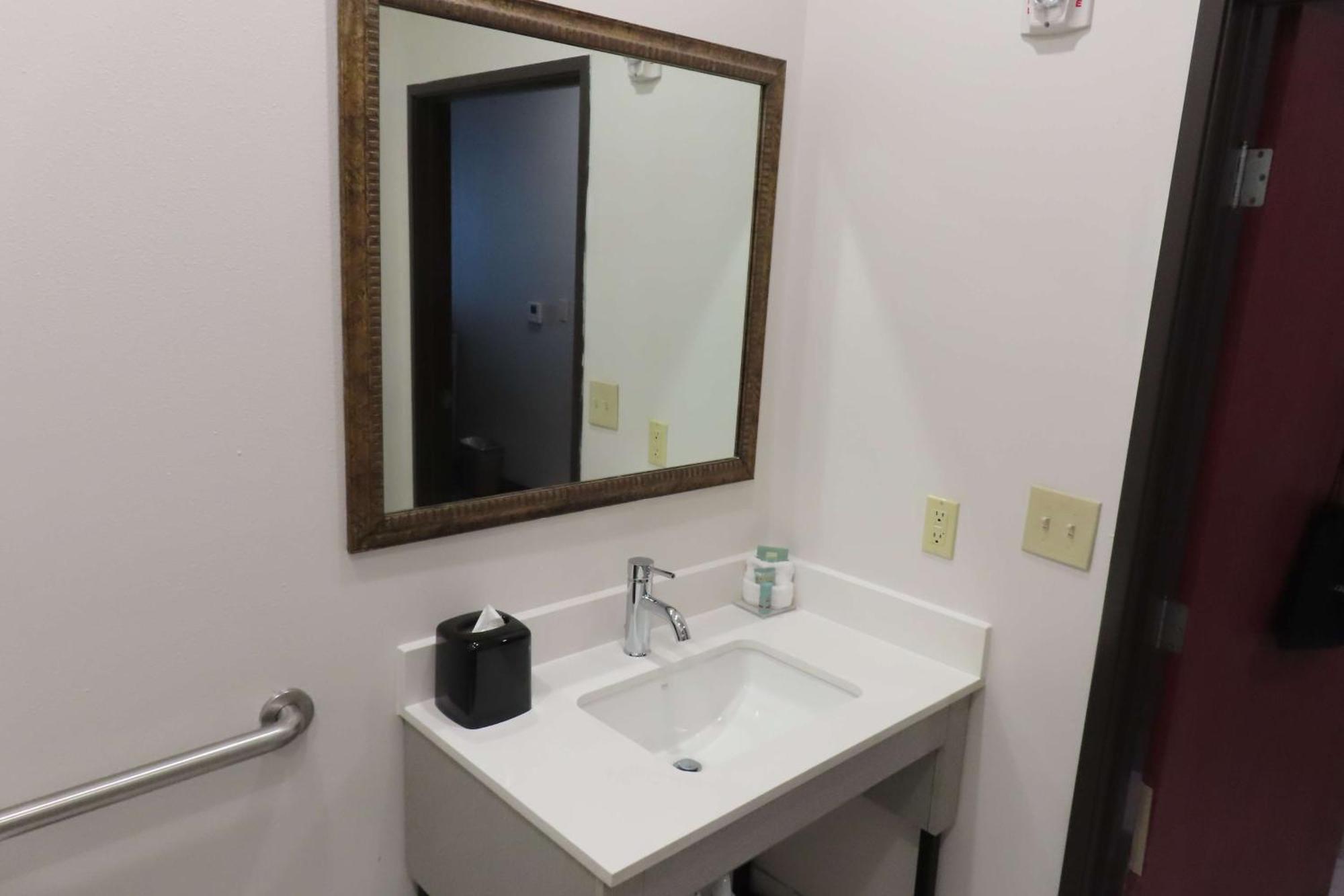 Best Western Heritage Inn & Suites Broussard 外观 照片